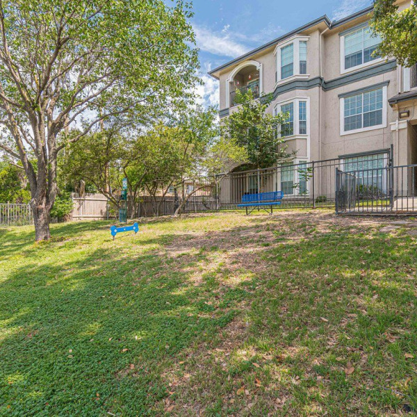Carlyle Place Apartments general photo