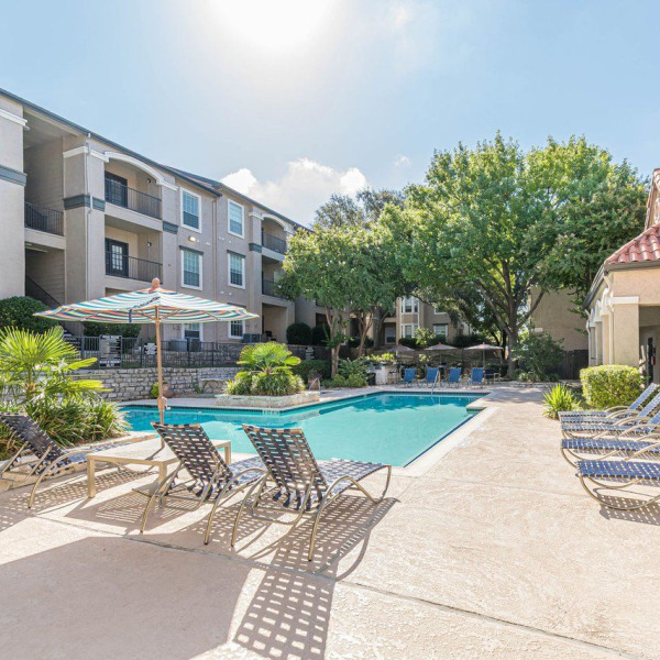 Carlyle Place Apartments general photo
