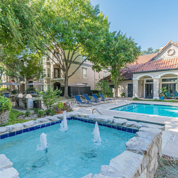 Carlyle Place Apartments general photo