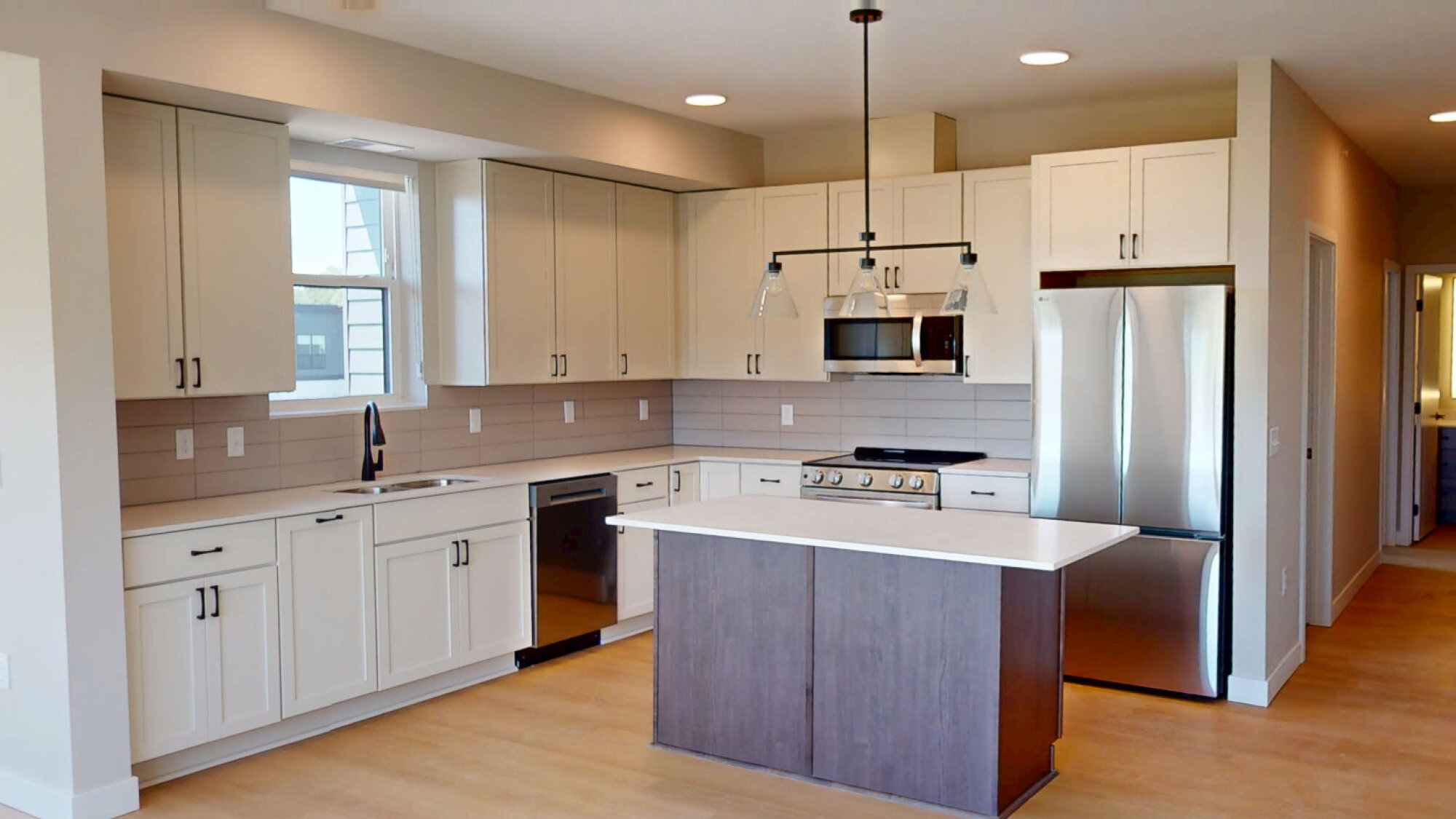 C1 - 3 Bed / 2 Bath