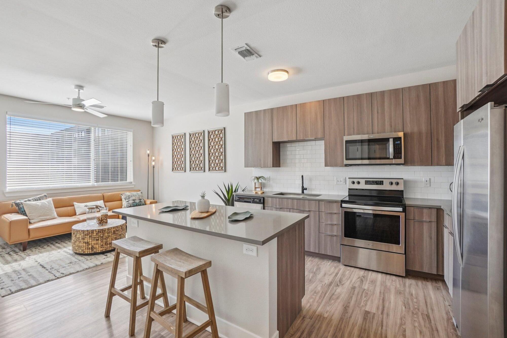 ONE MONTH FREE - LEARN MORE Image