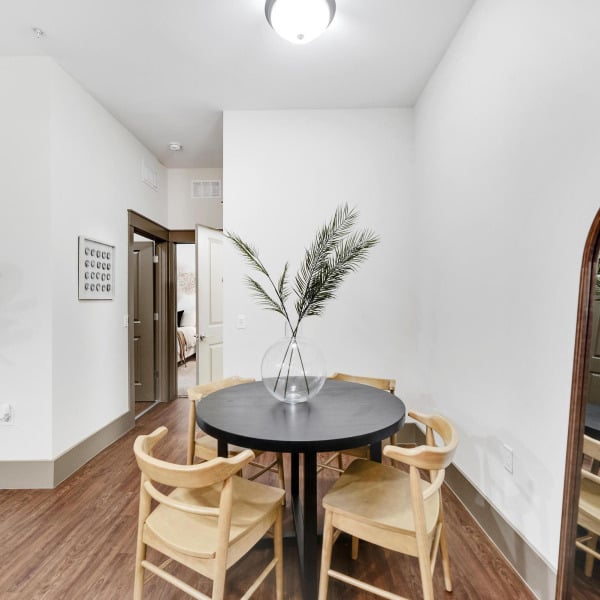 Unit dining room