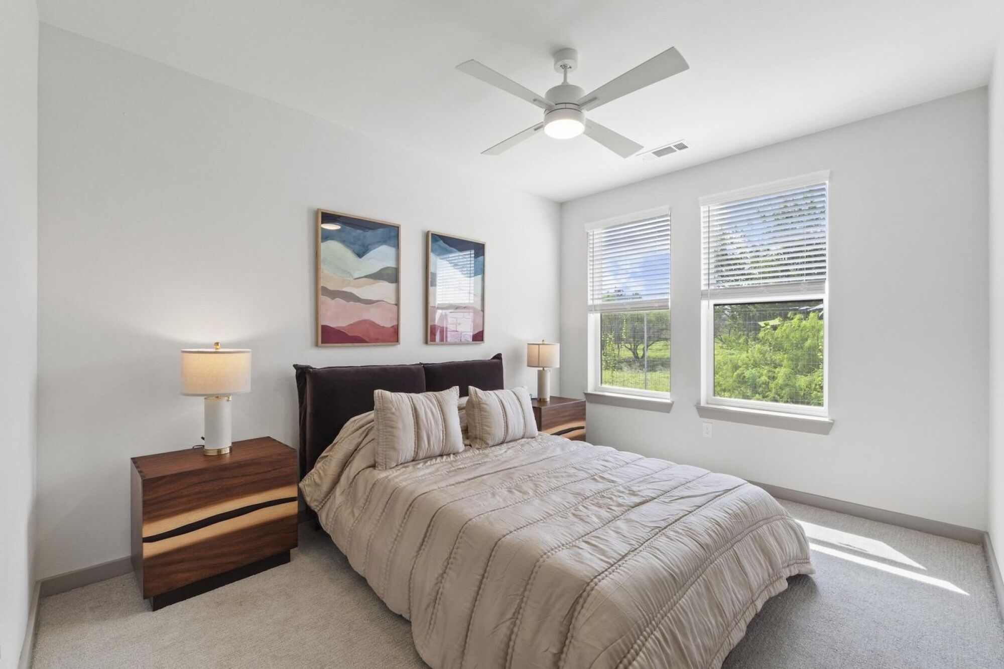 Modern Apartment Home with Ceiling Fan in Austin, TX