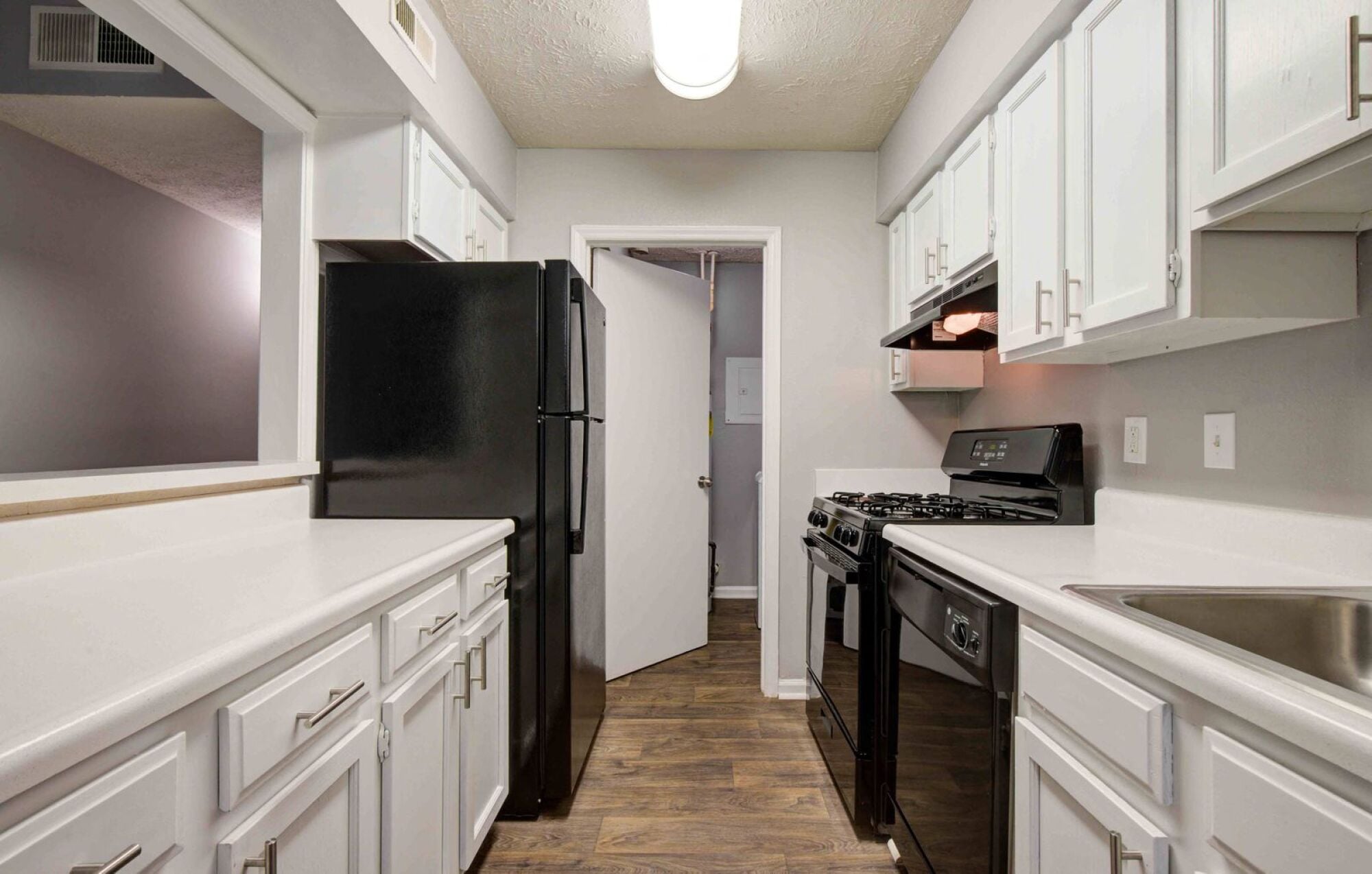 Modern Kitchen at Laurel Springs Apartments