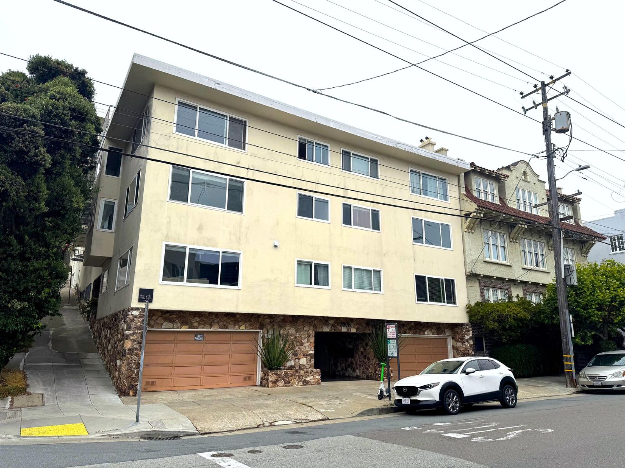 2898 Jackson Street