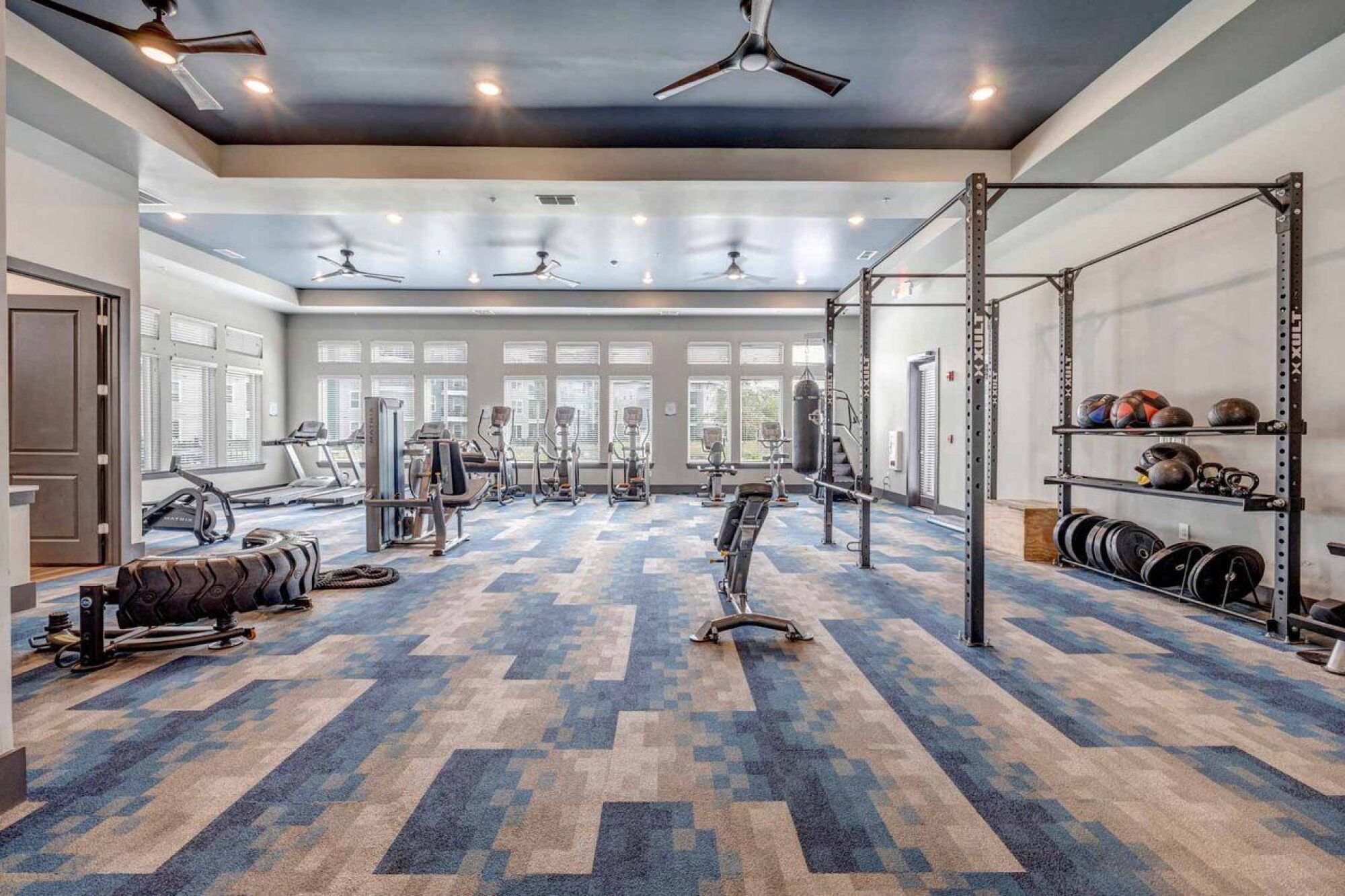 24/7 Fitness Center