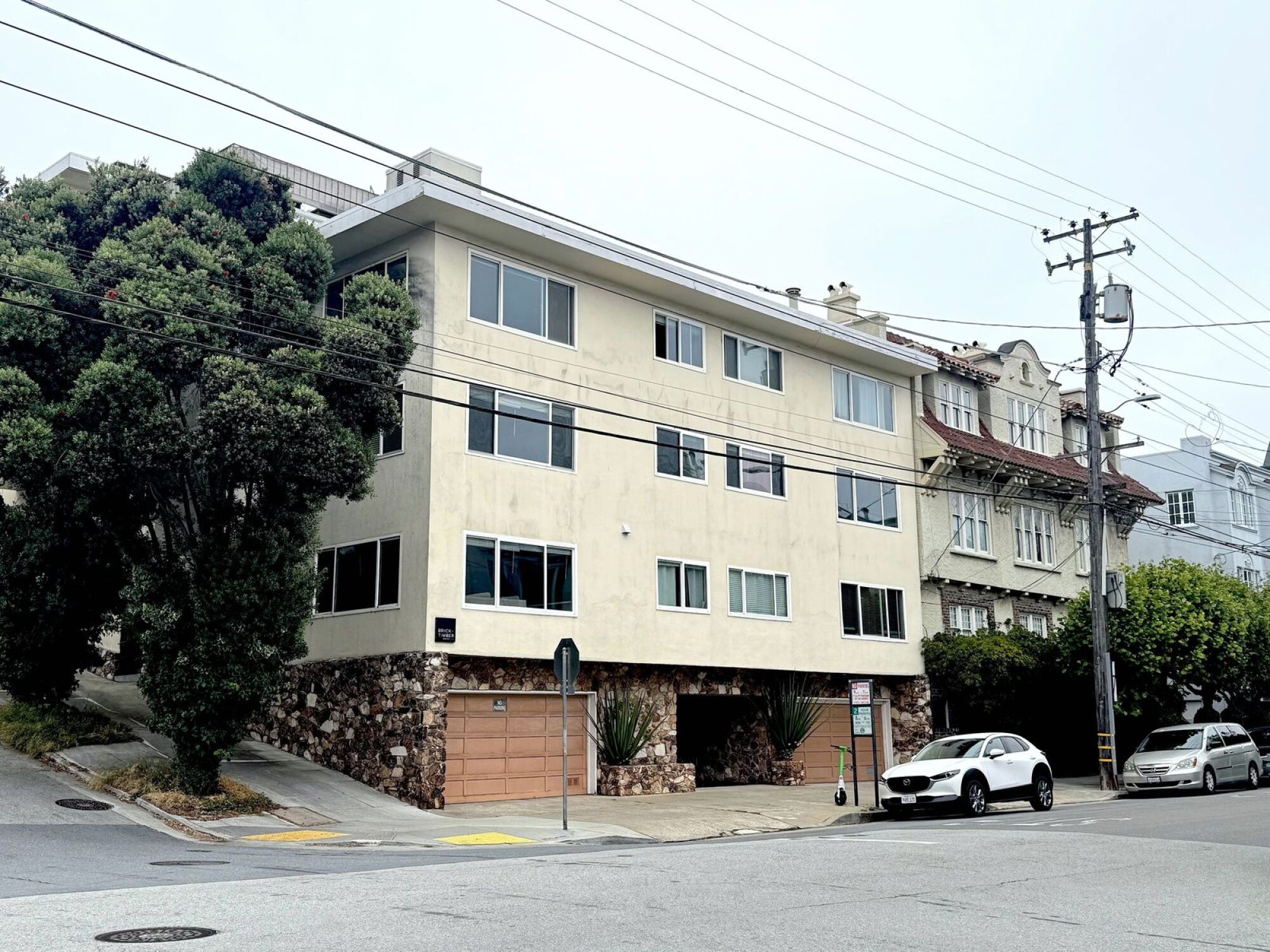 2898 Jackson Street