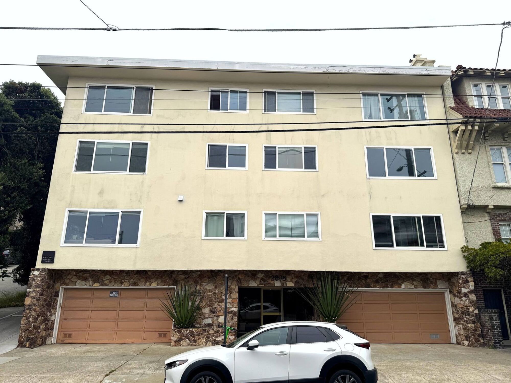 2898 Jackson Street