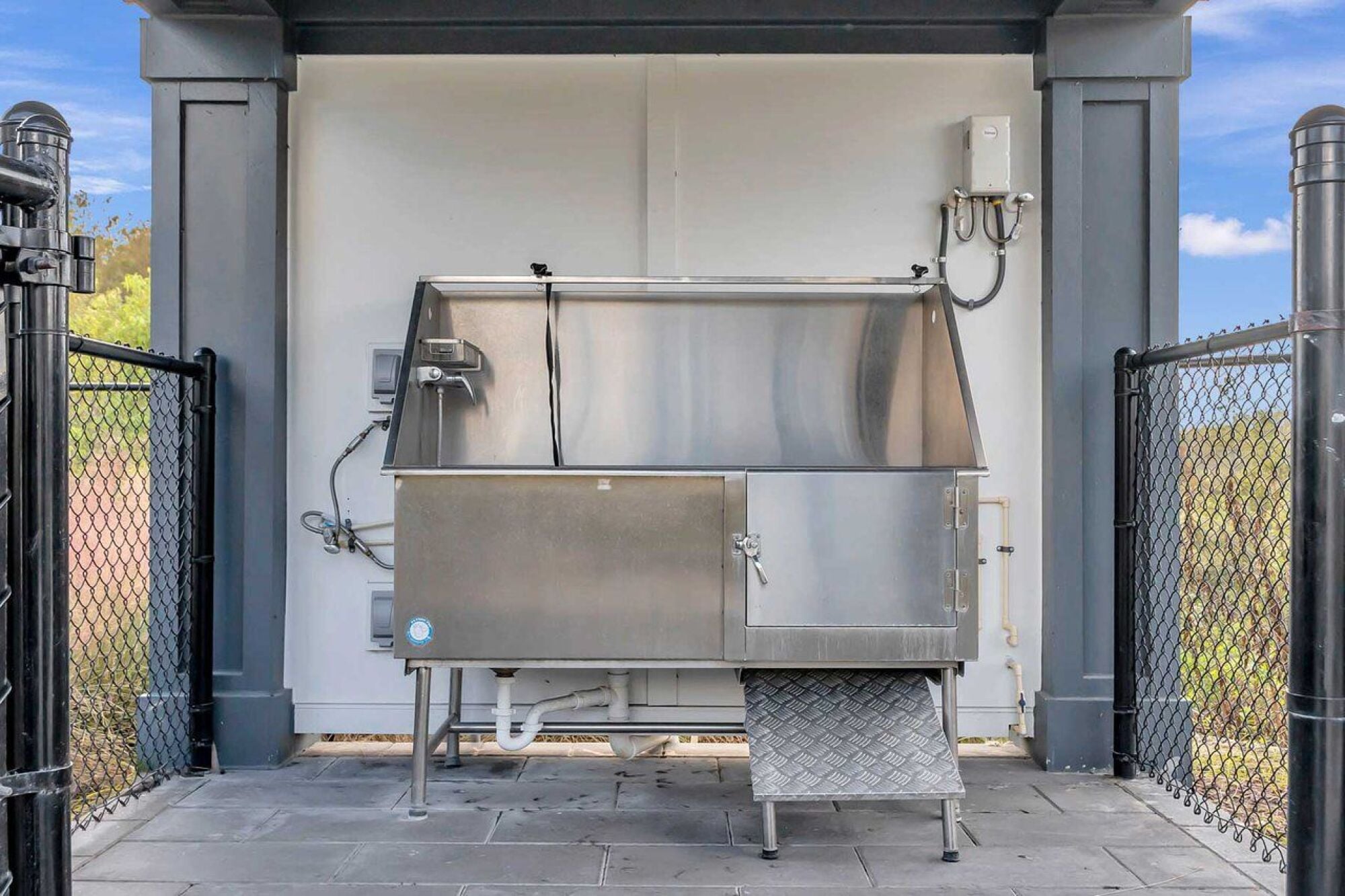 Pet Wash Station