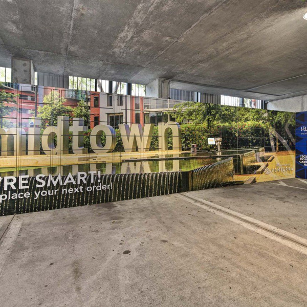 Touch-Free SMARTPACKAGE Lockers