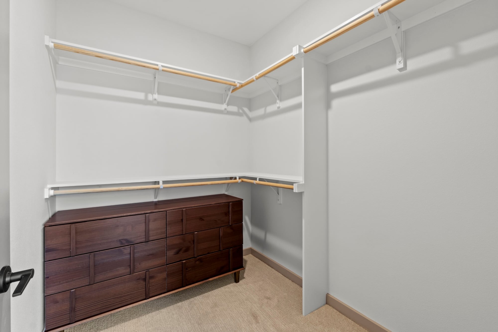 Modern Apartment Home with Spacious Walk-In Closet in Austin, TX