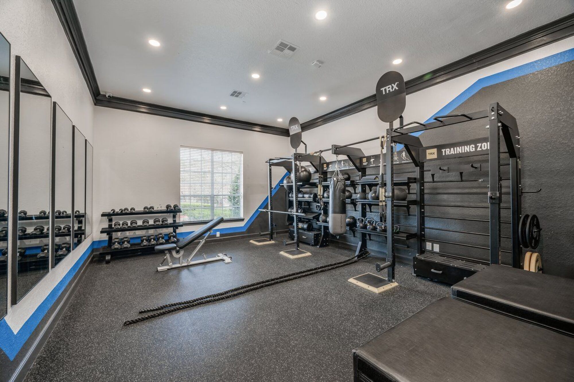 Total Resistance Room