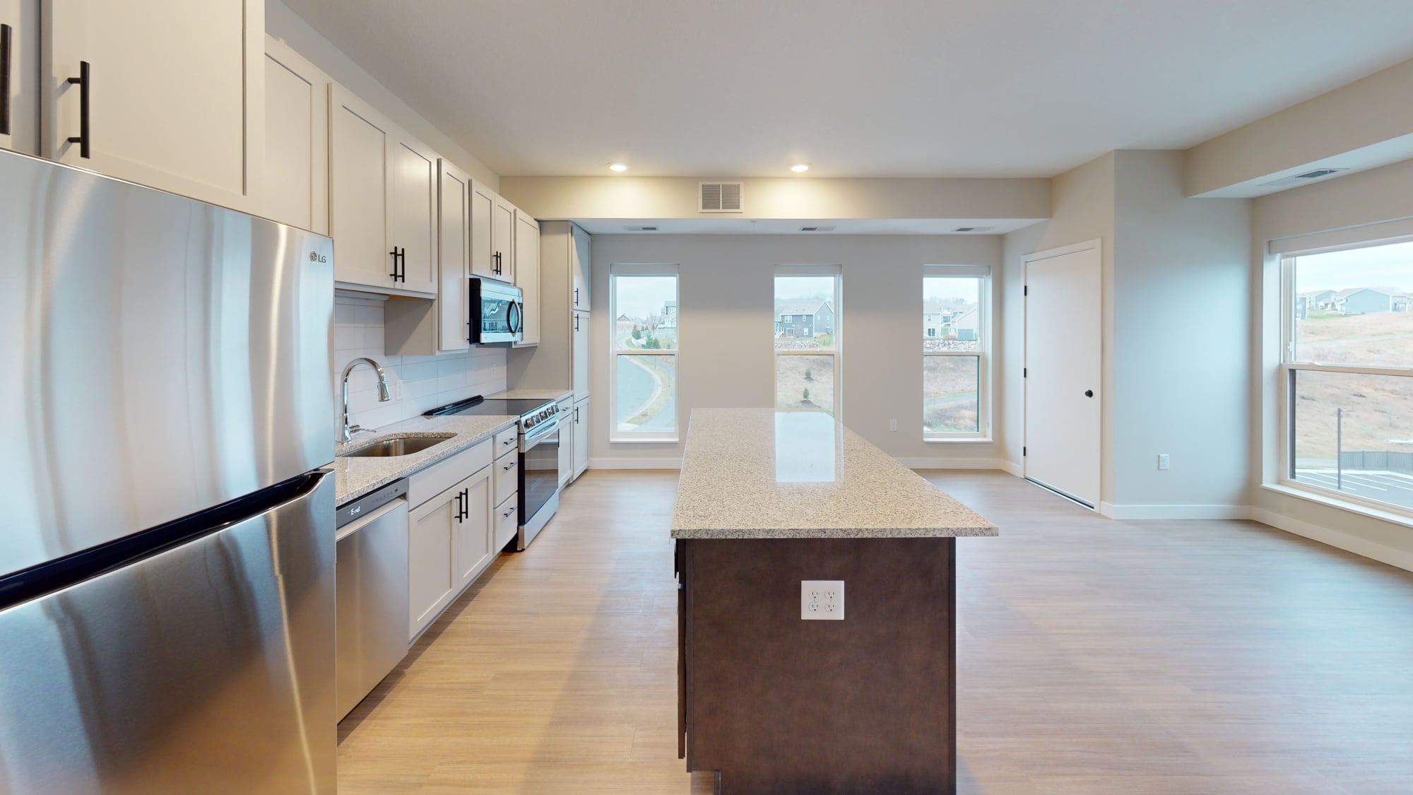 Carbon - 2 Bed / 2 Bath