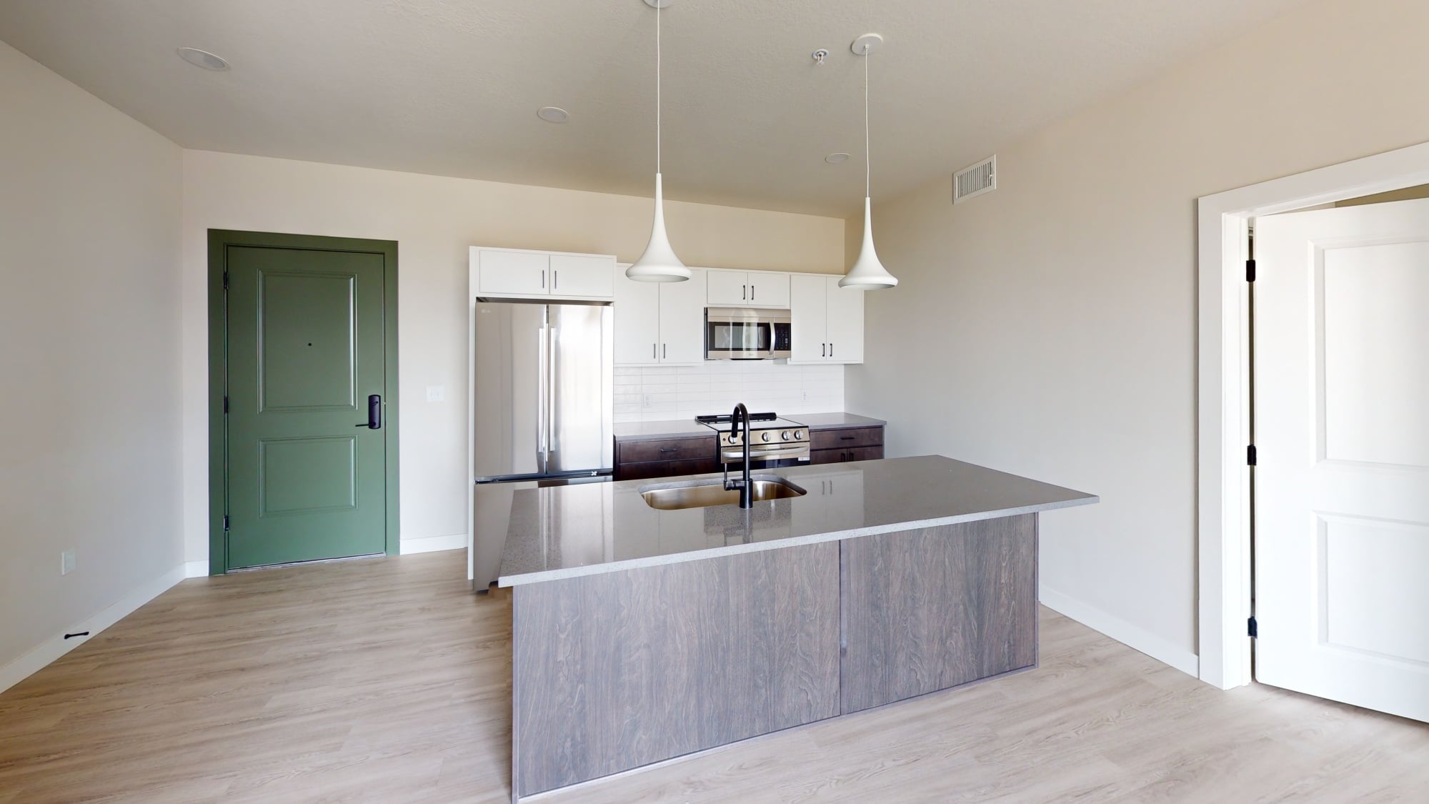Psyche - 2 Bed / 2 Bath