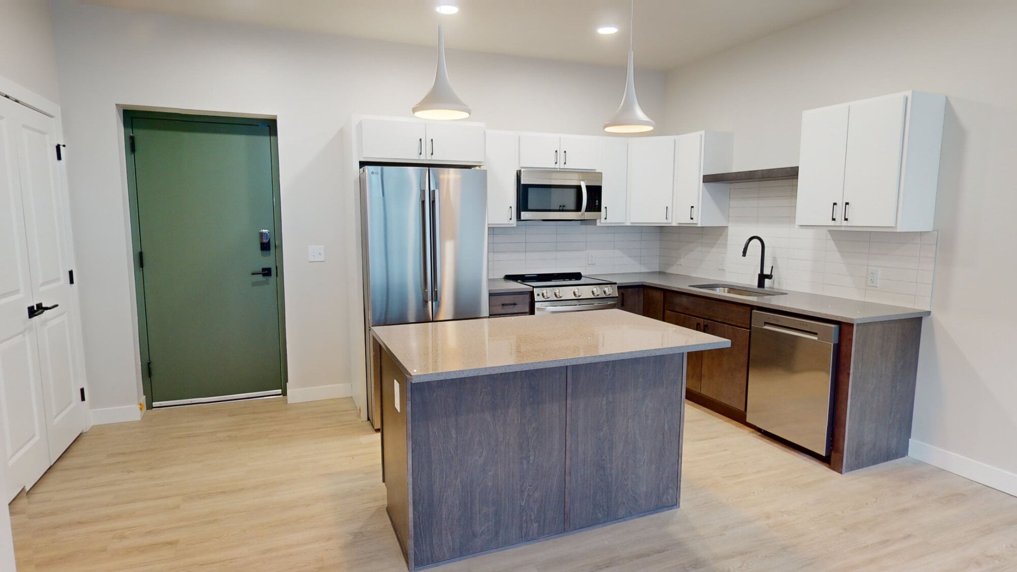 Wild - 2 Bed / 2 Bath