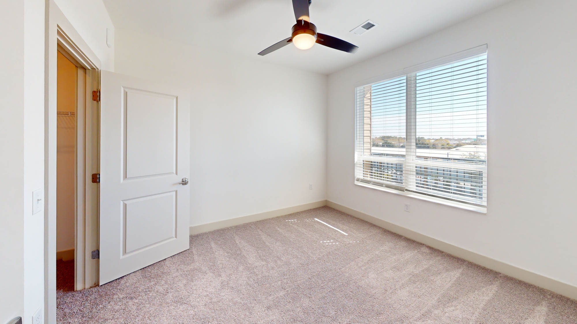 Shore - 1 Bed / 1 Bath