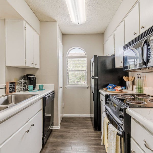 French Place Apartments general photo