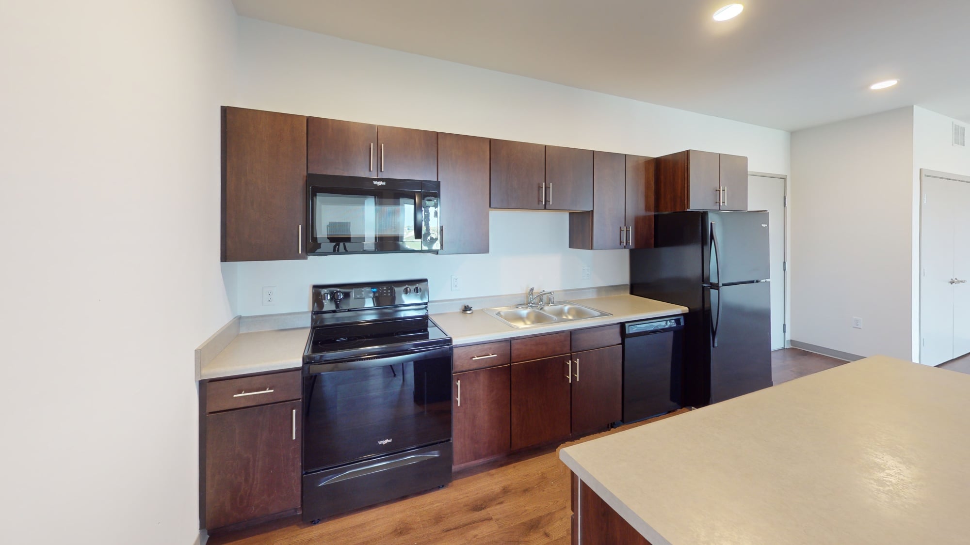 Hawk - 3 Bed / 2 Bath