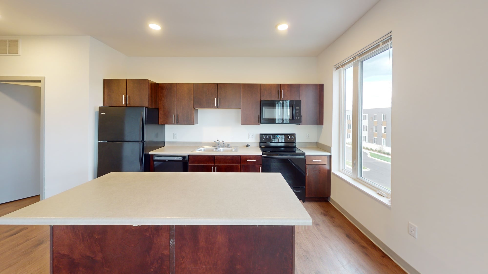 Cougar - 2 Beds / 1 Bath